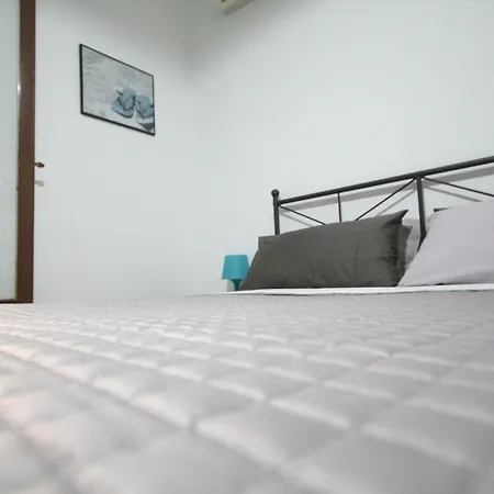 Bed & Breakfast Santiago 3*